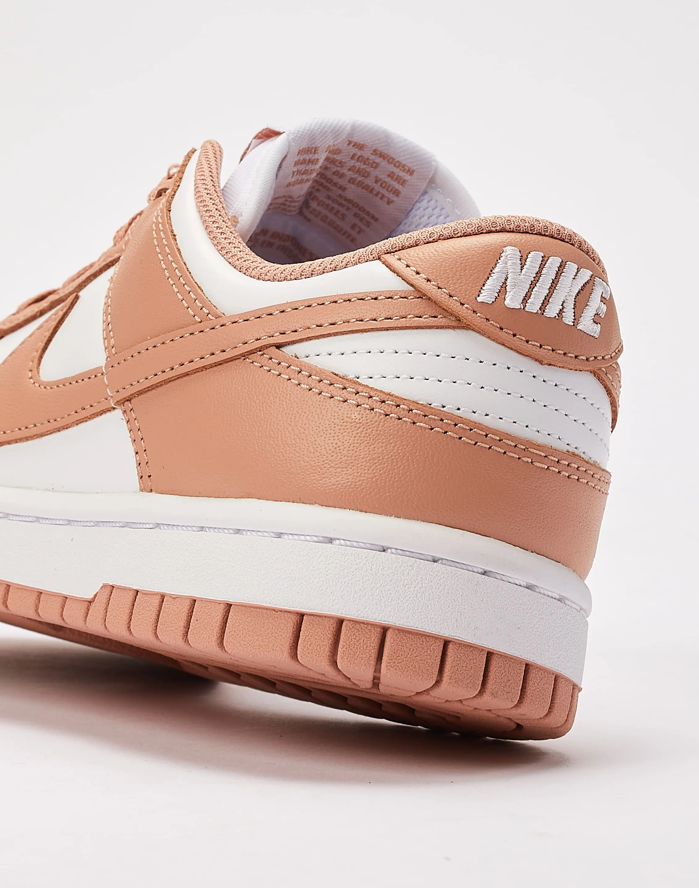 Nike  Dunk Low