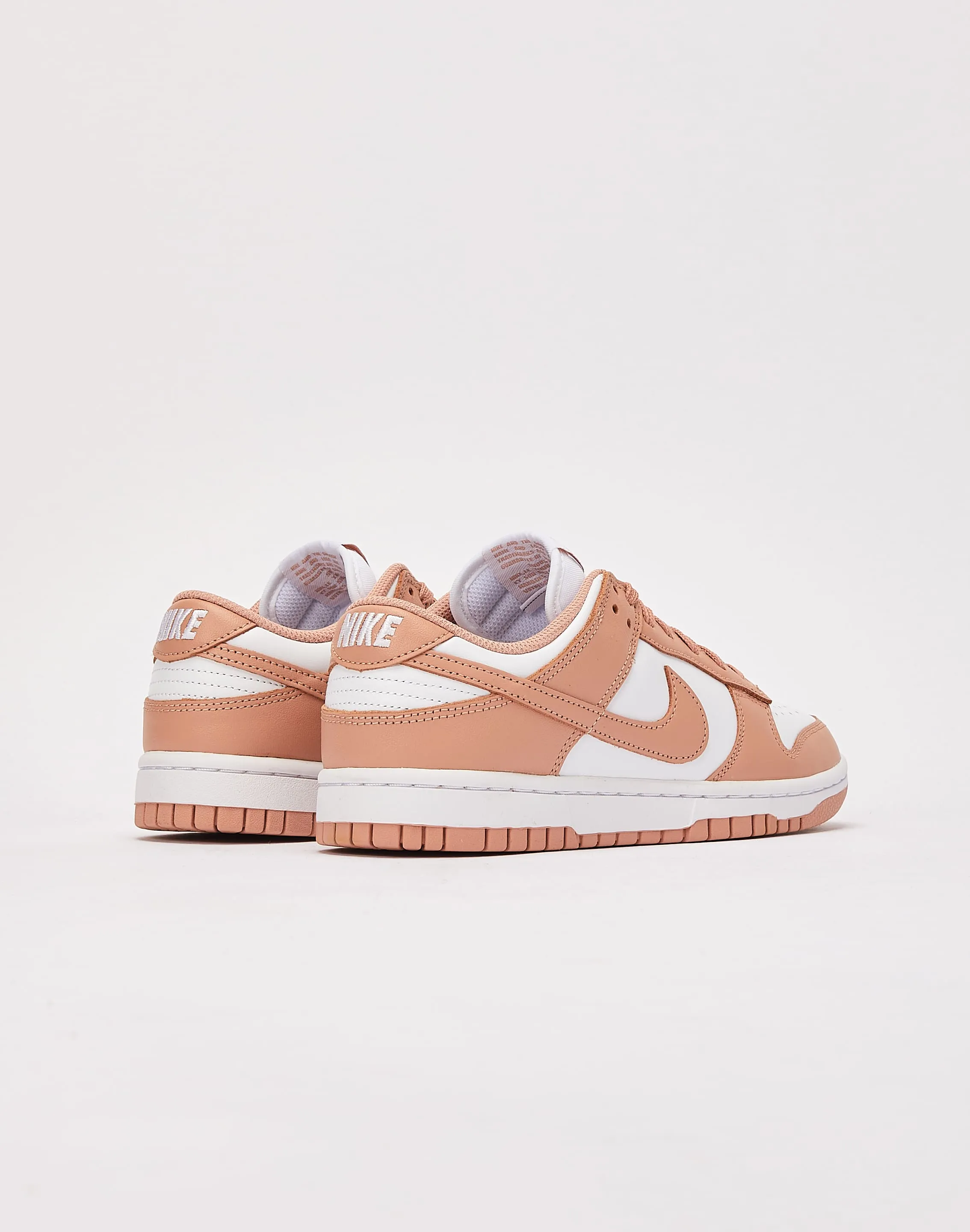 Nike  Dunk Low